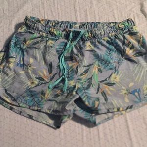 Old Navy Active Nature Pattern Shorts